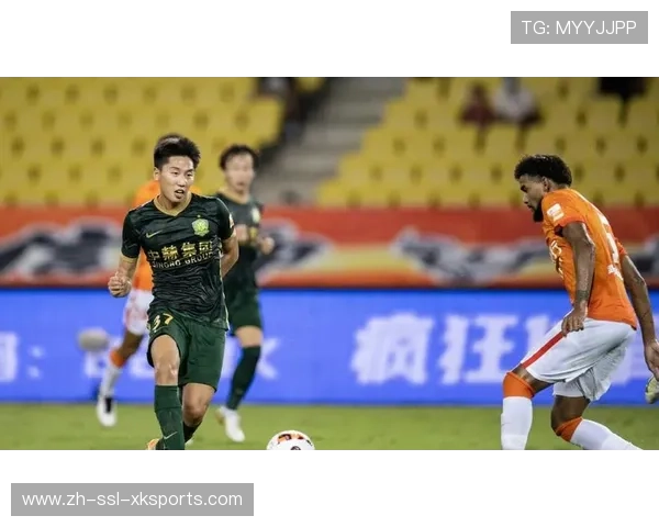 尼斯主打4-2-3-1传控体系，定位球与边路突破成进攻生命线